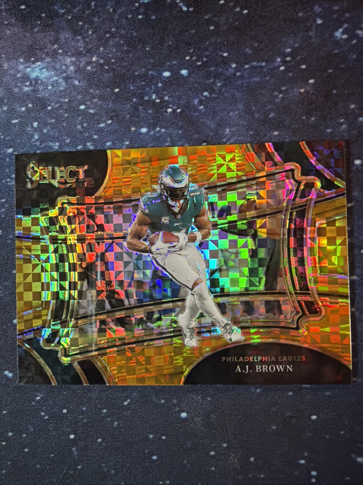 2023 Panini Select-Field Level AJ BROWN- GOLD Checkerboard Prizm 1/10 - Eagles