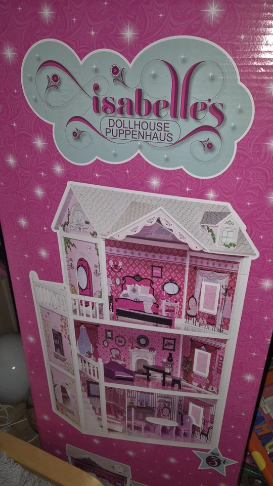 Isabelles Dollhouse Puppenhaus aus Holz von Smyths 124 x 84 x 34 - Bild 1 von 1