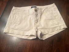 American Eagle Cream Shortie Stretch Shorts Size 2