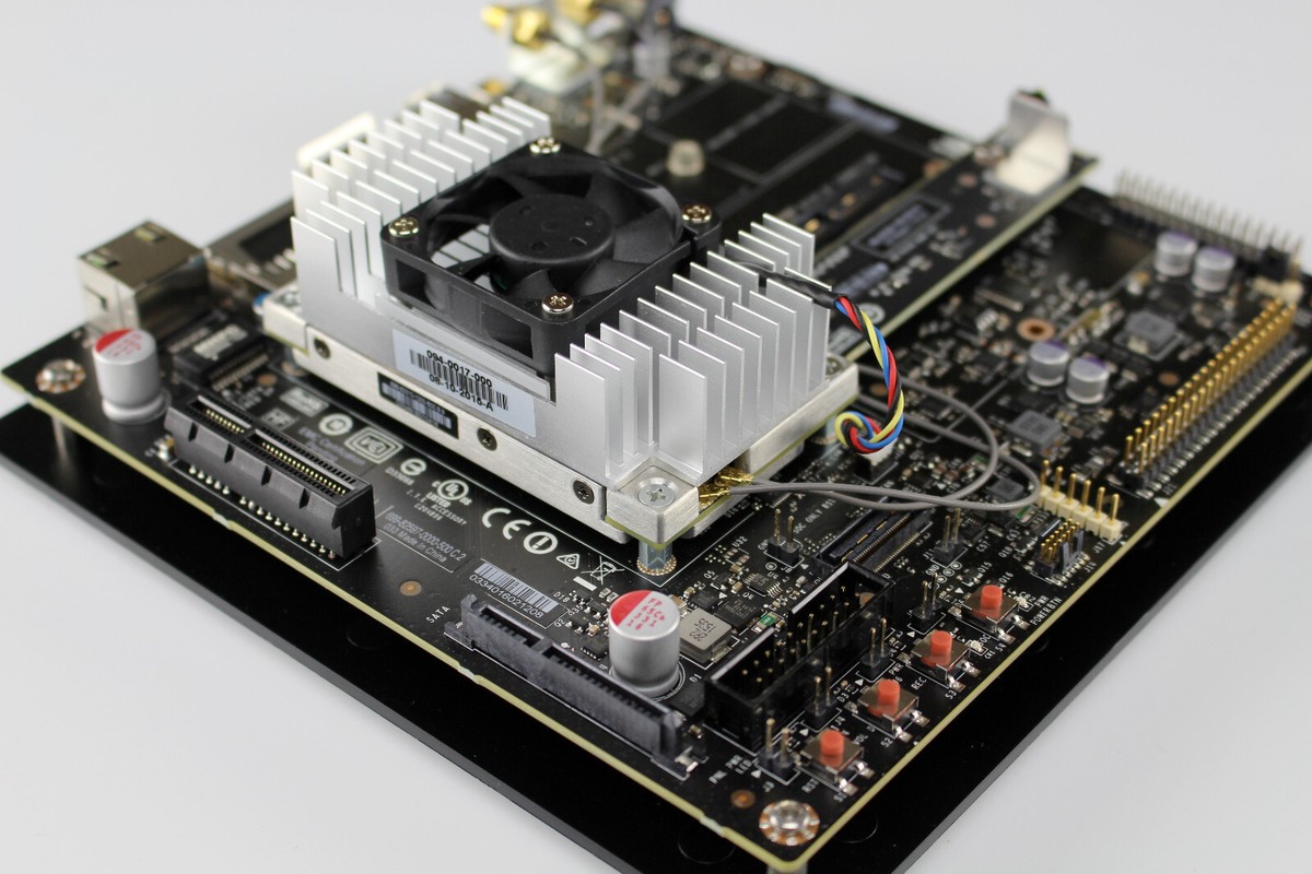 NVIDIA Jetson TX2 本体 + 付属品　新品未使用品 NVIDIA Jetson TX2 8GB AI Development Kit camera, PS, BT, USB