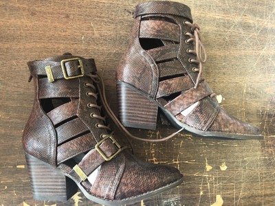 coconuts getty bootie