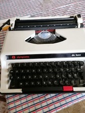 MACCHINA DA SCRIVERE OLIVETTI CON BORSA - MODELLO NOM 354-I EDIZIONE ITALIA 90