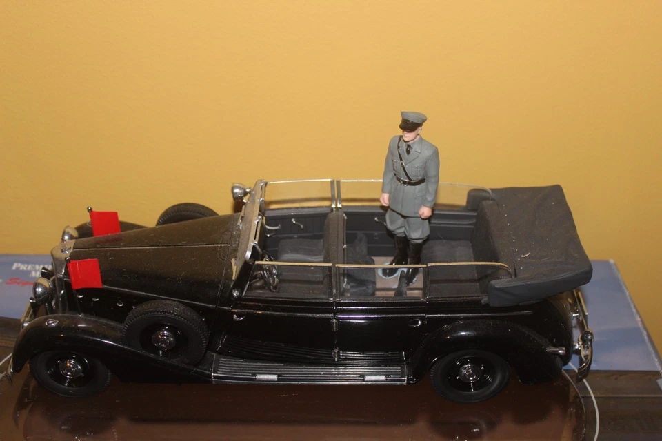 SIGNATURE MODELS AMOURED GERMAN STAFF CAR MERCEDES BENZ 77K 1/18 (MJ) - Image 2 of 4