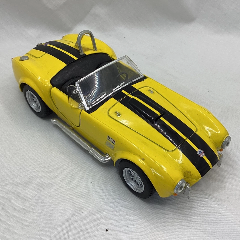 Kinsmart Set of 5 x 1965 Shelby Cobra 427 S/C 1:32 Model Cars (4B) MO#8767 - Image 2 of 4
