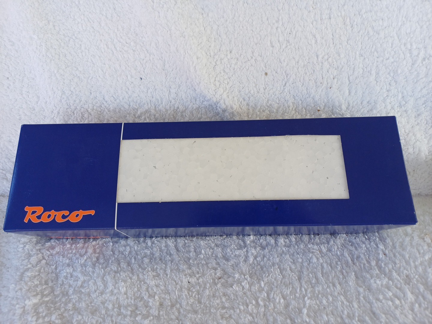 Roco HO Gauge 63844 Single Pantograph Electric Loco Class Re 420 BLS Livery