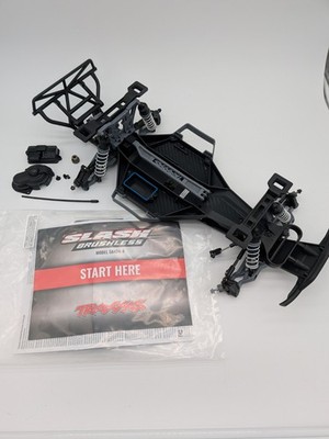 NEW: TRAXXAS SLASH 2WD LCG 2026 VX3 EDITION 58434-4 SCT ROLLER SLIDER CHASSIS