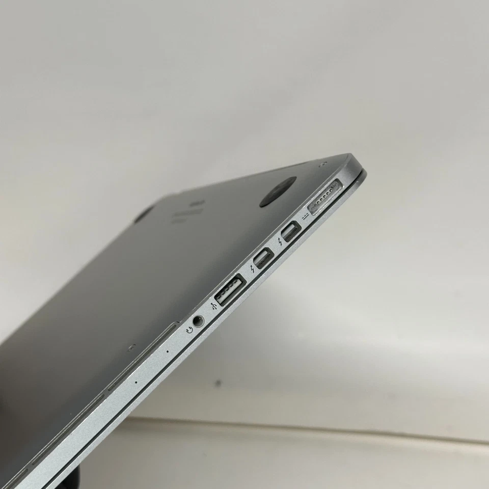 Apple MacBook Pro 13"  A1502 Late 2013 – 8GB RAM 256GB SSD i5 2.4GHz - Image 4 of 4