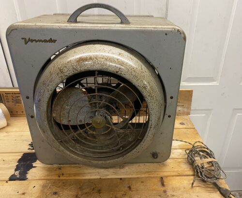 RARE VINTAGE Vornado Turnabout Box Window Fan 3-Speed Turbine Art Deco