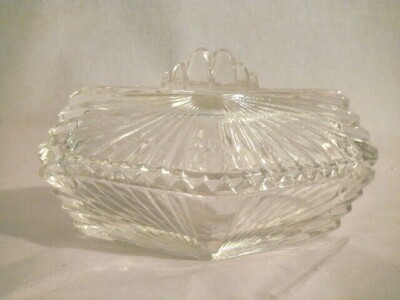 CLEAR CUT CRYSTAL DIAMOND SHAPE 5'' JEWELRY BOX 1940'S ART DECO SAW TOOTH LOZENGE
