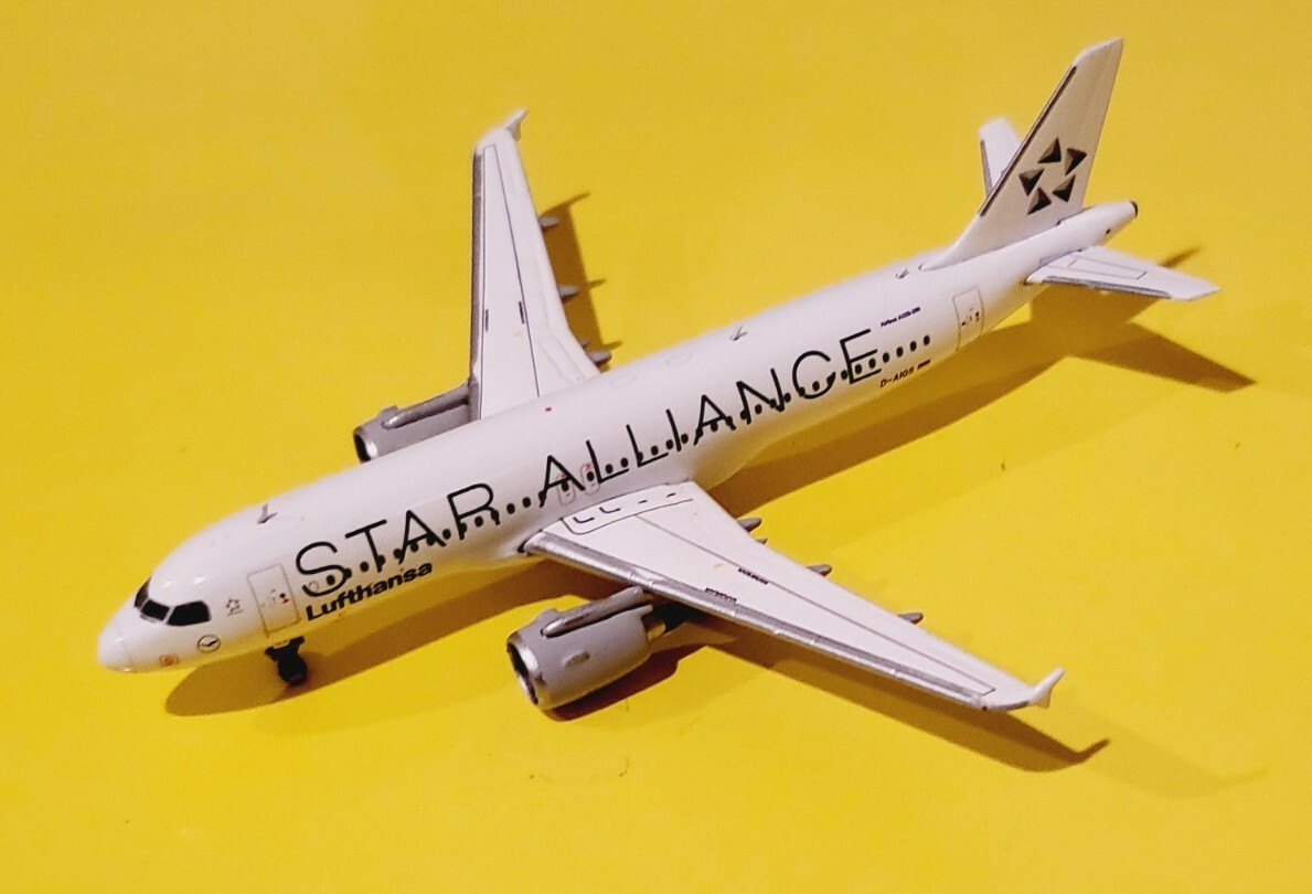 ルフトハンザ A320 D-AIQS 1/200