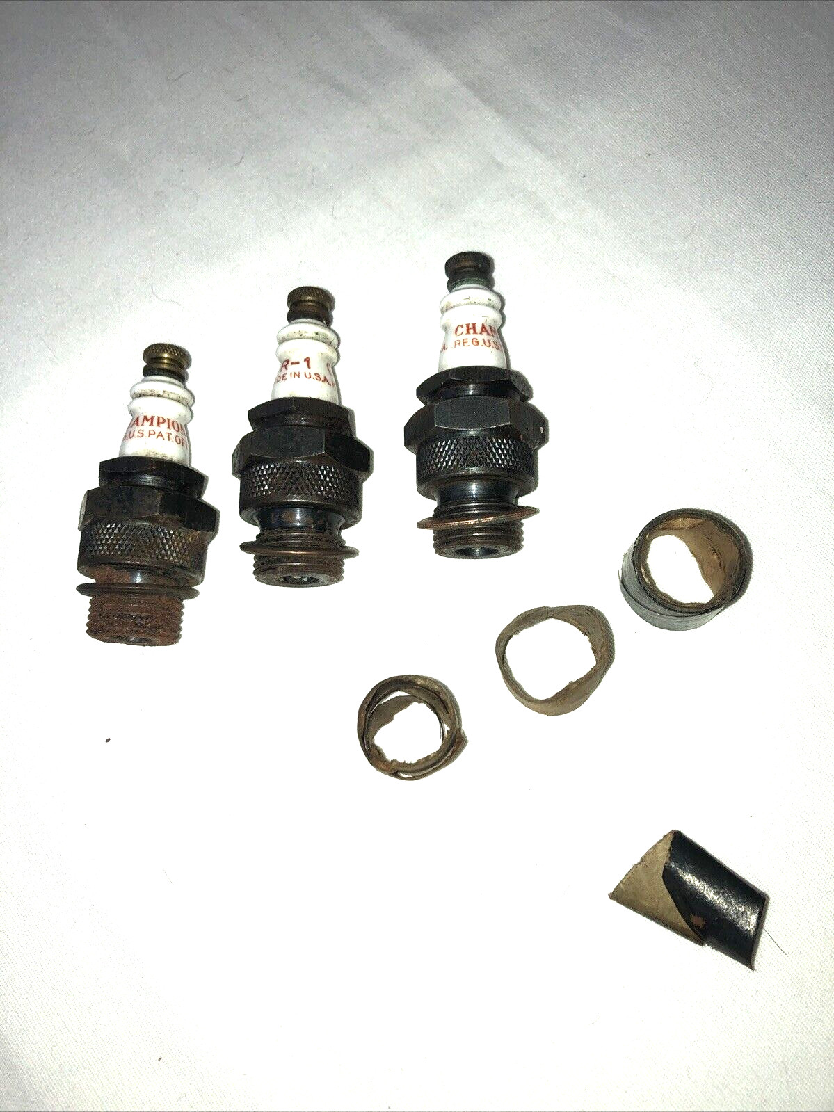 Champion  R-1  Spark Plug  3-Pack
