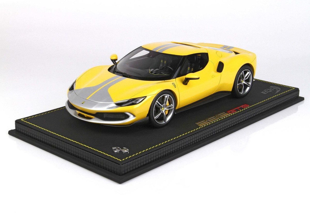 1/18 BBR フェラーリ296GTS 1/18 BBR Ferrari 296 GTS (Purple) Resin Car Model Limited 18