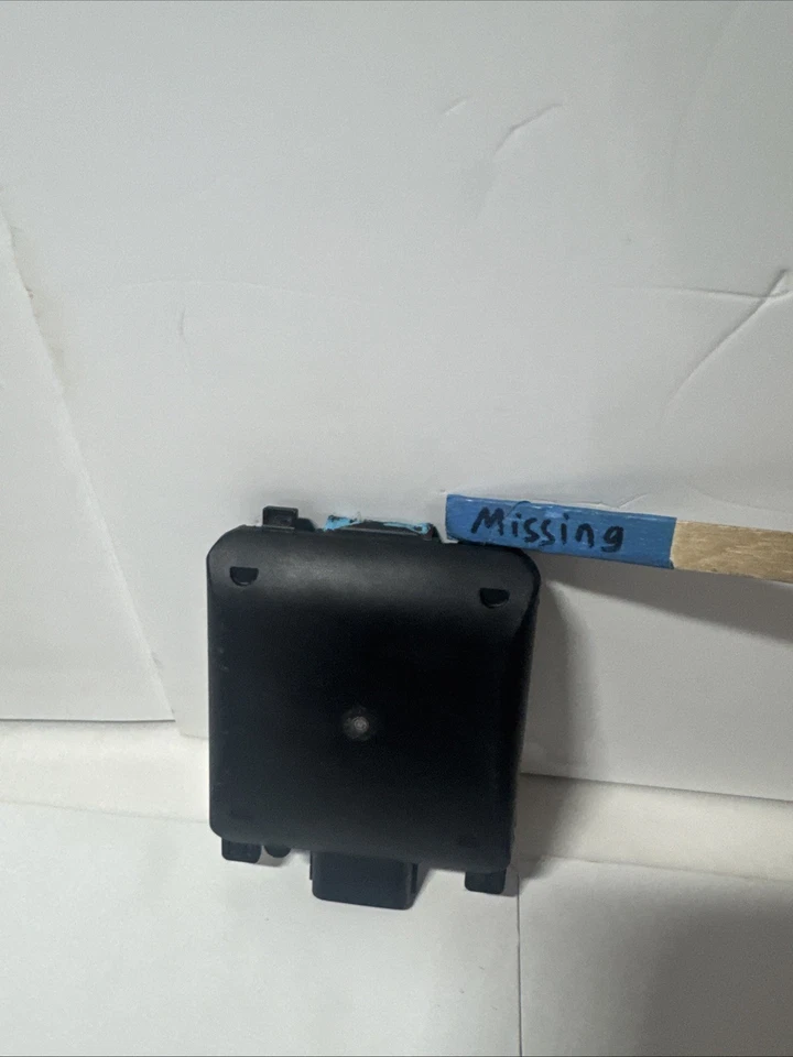 Módulo de radar punto ciego pasajero derecho GMC Cadillac Chevrolet 2019-2021 84467896 Foto 3 de 4