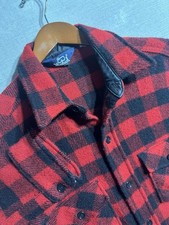 VTG Woolrich Buffalo Flannel Plaid Shirt Jacket Red Black Wool Blend USA Medium
