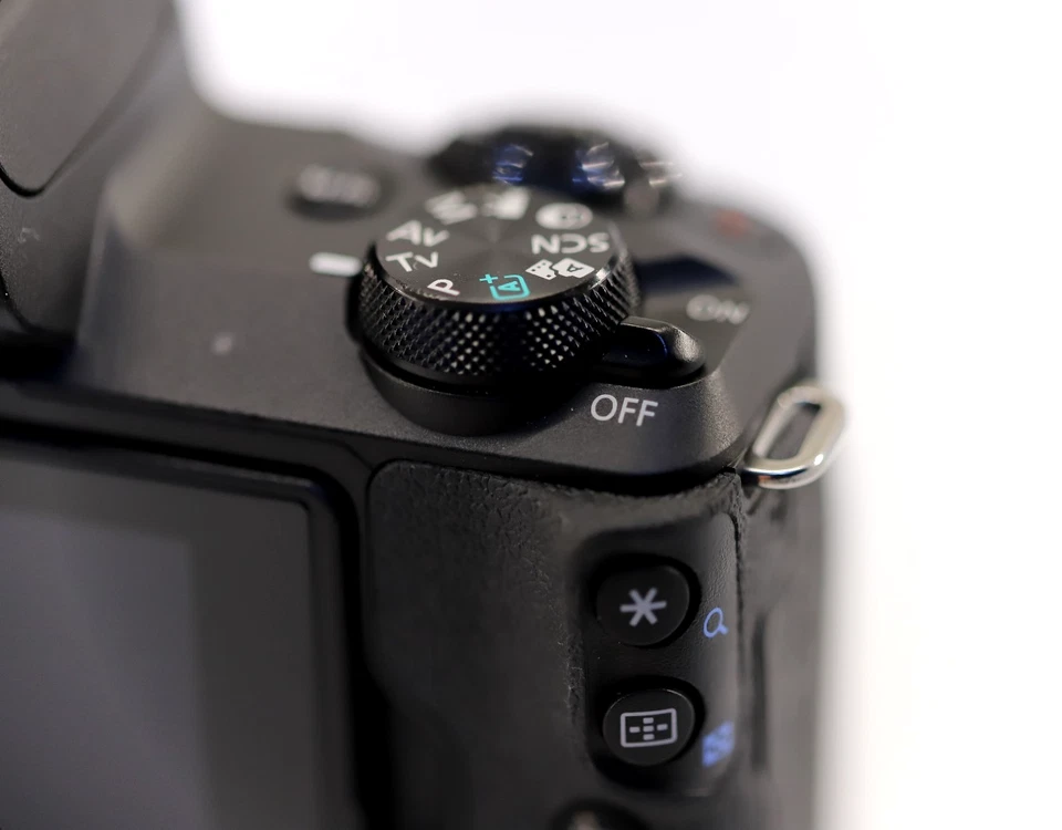 Canon EOS M50 Mark II, photo 4 of 5