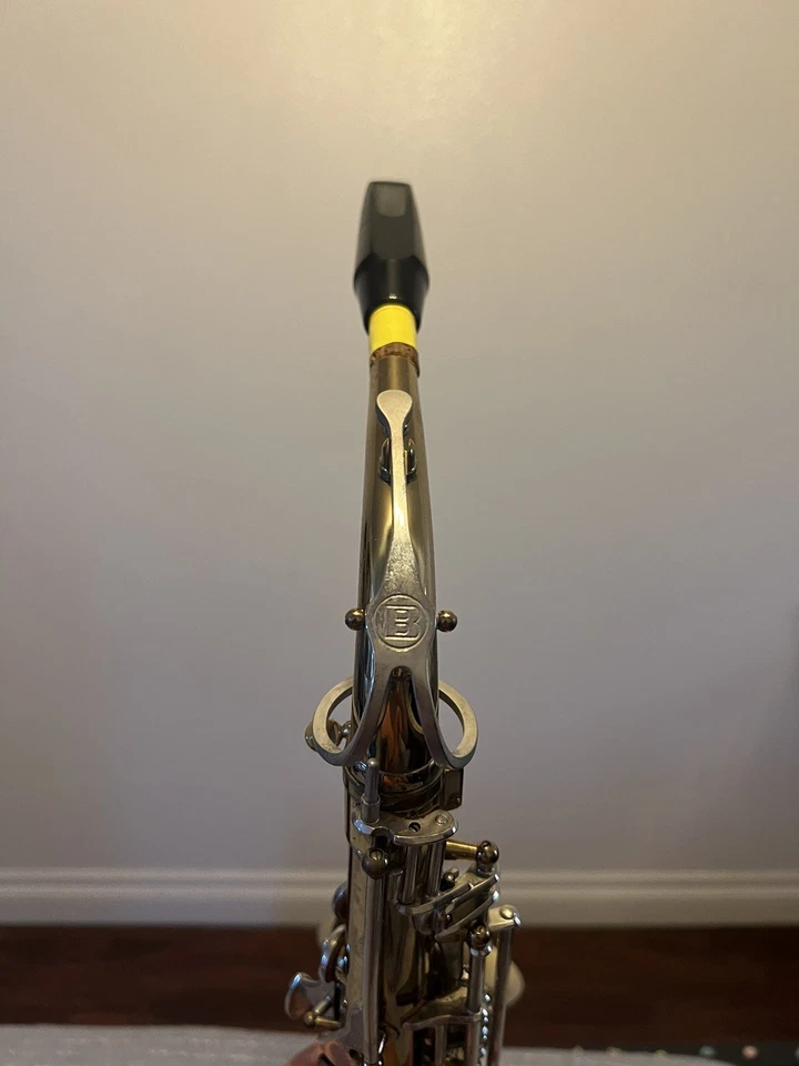 Saxofón Alto Bundy II de Selmer EE. UU. con Estuche - Modelo Estudiante  Foto 4 de 4