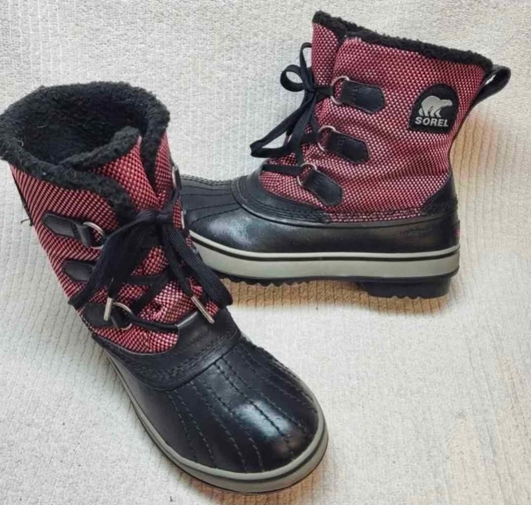 Women's Sorel Tovoli size 7.5 winter boots waterproof ankle black red snow boot