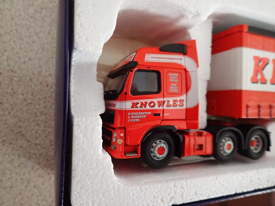 Corgi 1:50 CC14034 Volvo FH Curtainside Knowles Transport Ltd Undisplayed - Image 3 of 4