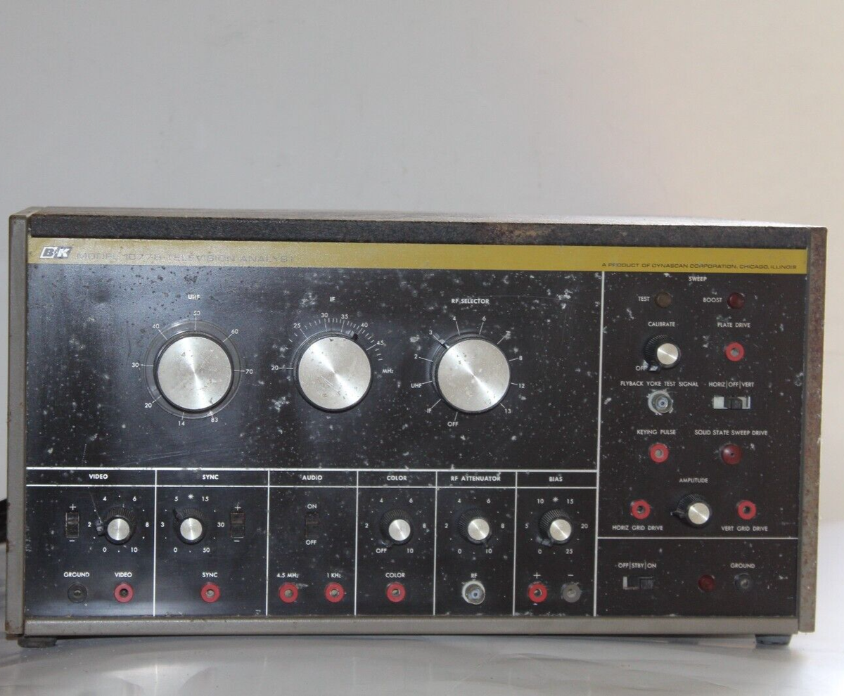 B&K 1968 Precision Model 1077B Television Analyst Television