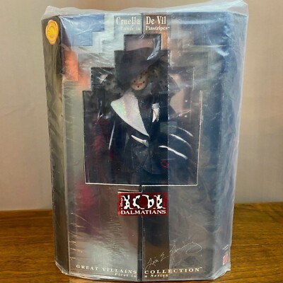 SIGNED 1996 ''Cruella De Vil'' Power in Pinstripes Great Villains Collection NRFB