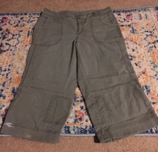 Womens Gitano Capri Cargo Pants - Military Green, Size 14