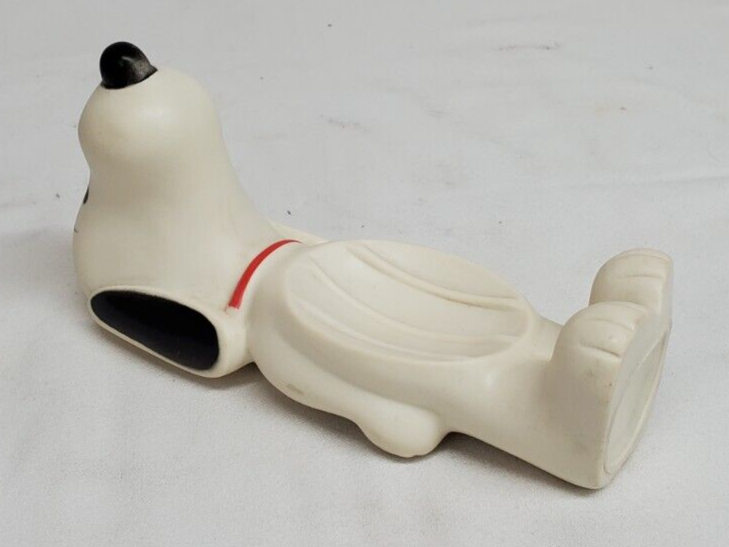 Vintage 1968 Avon Charles Schultz Peanuts SNOOPY Dog Rubber