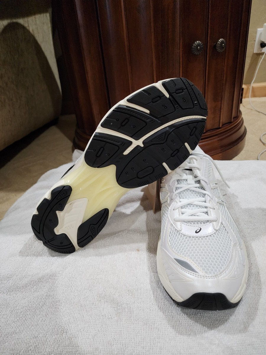 ASICS GT-2160 White Black Cream Sneaker 1203A275-104 Size 13