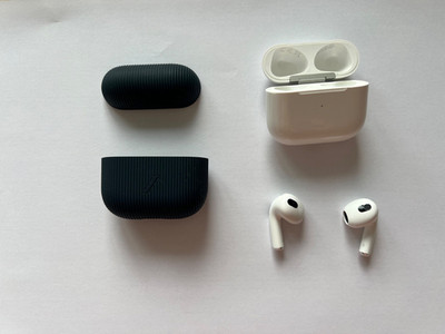 Airpods 3 Generation mit Native Union Hülle, Gebraucht, im guten Zustand, apple