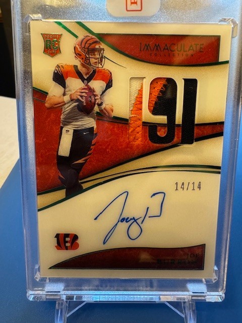 Joe Burrow Panini Immaculate Collection Immaculate Numbers Rookie Patch Autographs #INJBU Base