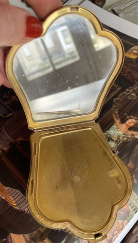 Art Deco Brass Guilloche Star Seeding & Ruby Powder Bowl Signed to Liliane » - Picture 4 of 8