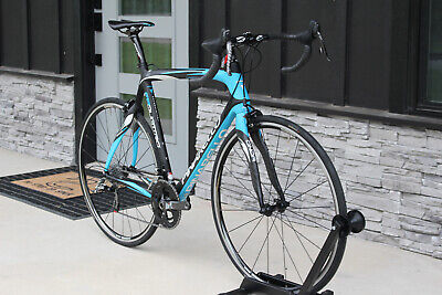 57 cm - 2012 Pinarello FP Quattro - Carbon - 17lb - SRAM Red 57 cm - 2012 Pinarello FP Quattro - Carbon - 17lb - SRAM Red