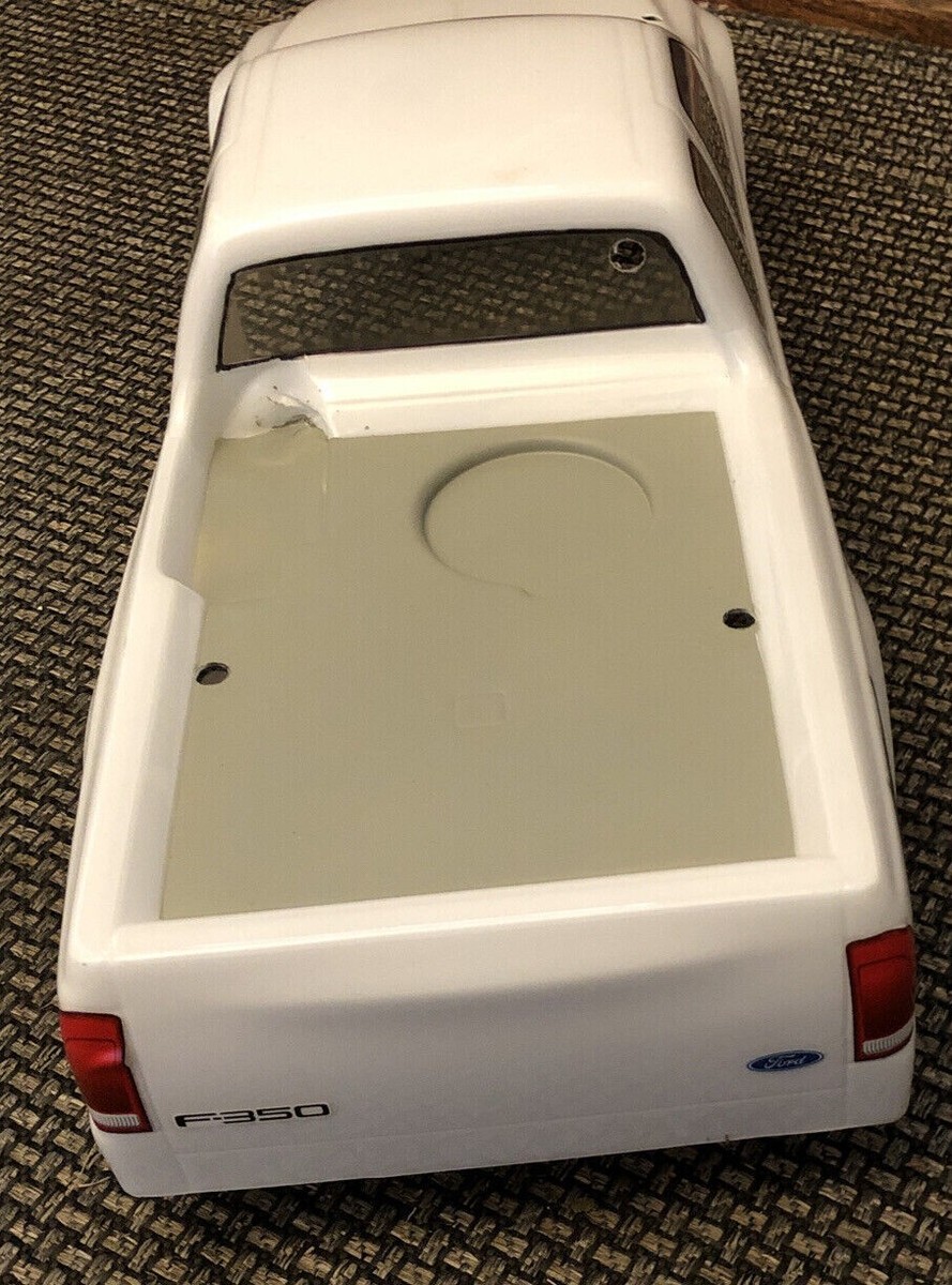 Proline Ford Truck Body F-350 2004 Super Duty Pickup Monster
