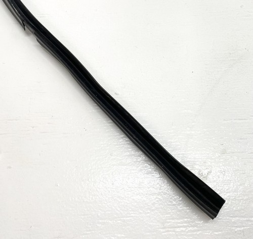 95-99 OEM BMW E36 318ti Front Right Passenger Window Guide Gasket 51328146248 - Picture 2 of 8
