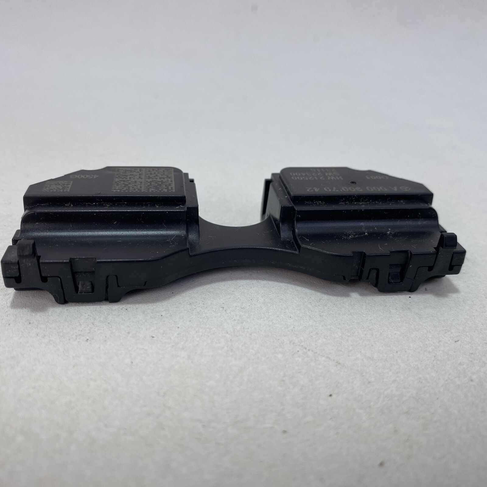 Genuine Mercedes Steering Wheel Distronic Touch Module A0009007942 
