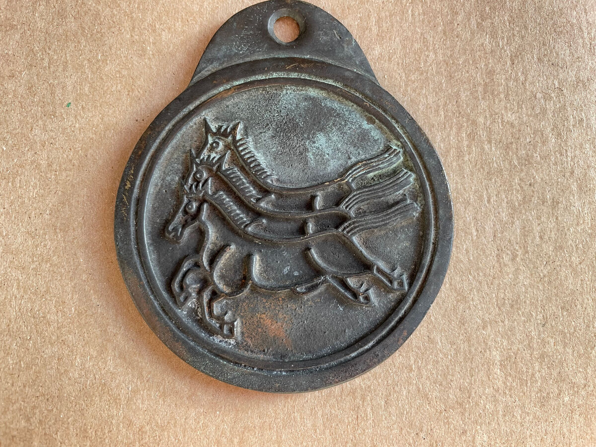 Korea 1730 medal of 3 horses warrants (Ma Pae ) . 尚瑞院閏 Korea 1730 medal of 3 horses warrants (Ma Pae ) . 尚瑞院閏