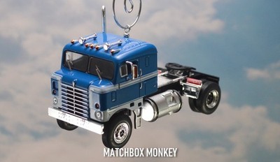 Freightliner Kenworth GMC Semi Tractor Sleeper Cabover Christmas Ornament Adorno