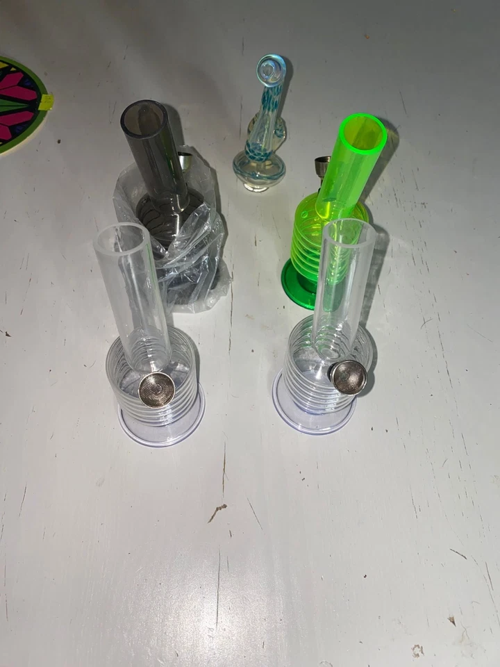 STOCK PER FUMATORI POSACENERI ECC - Immagine 3 di 4