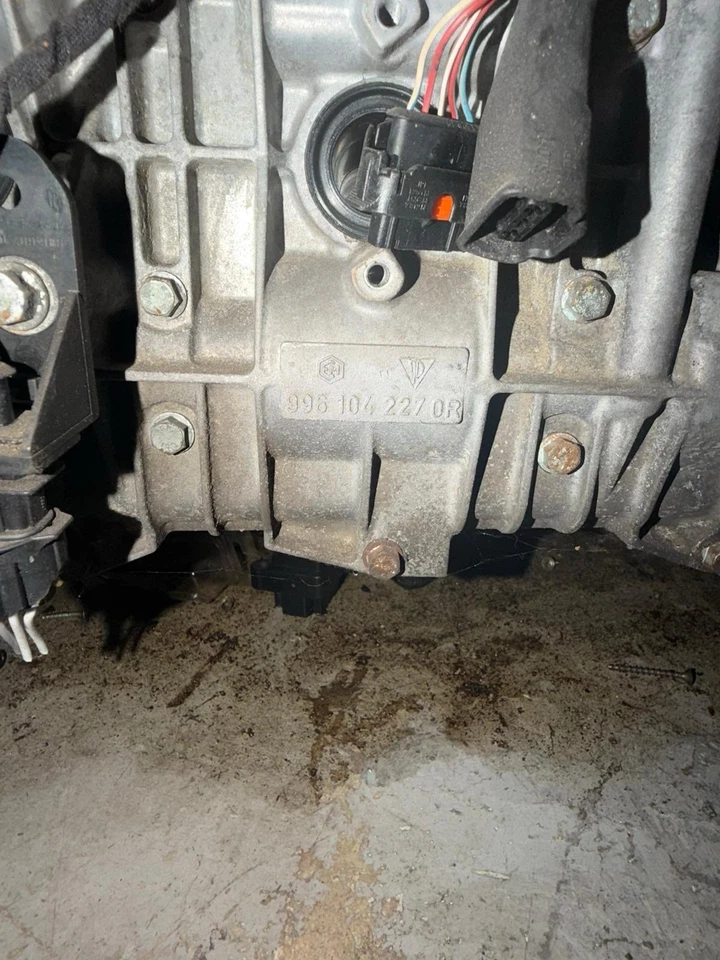 2001 - 04 Porsche Boxster 986 Automatic Transmission 2.7L M96.22 90k Mi - Image 2 of 4