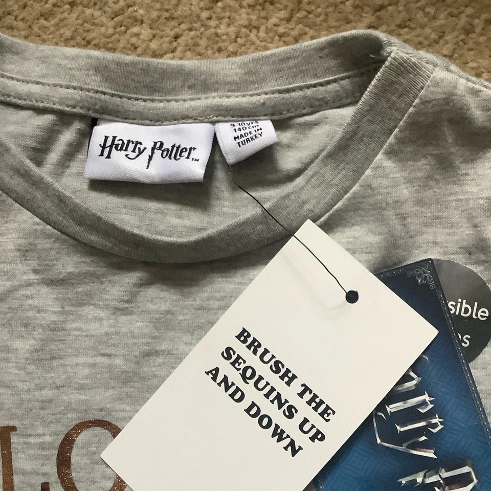 Harry Potter 8-9 Years Girls T Shirt/Top. Reversible Sequin slytherin/gryffindor - Image 2 of 4