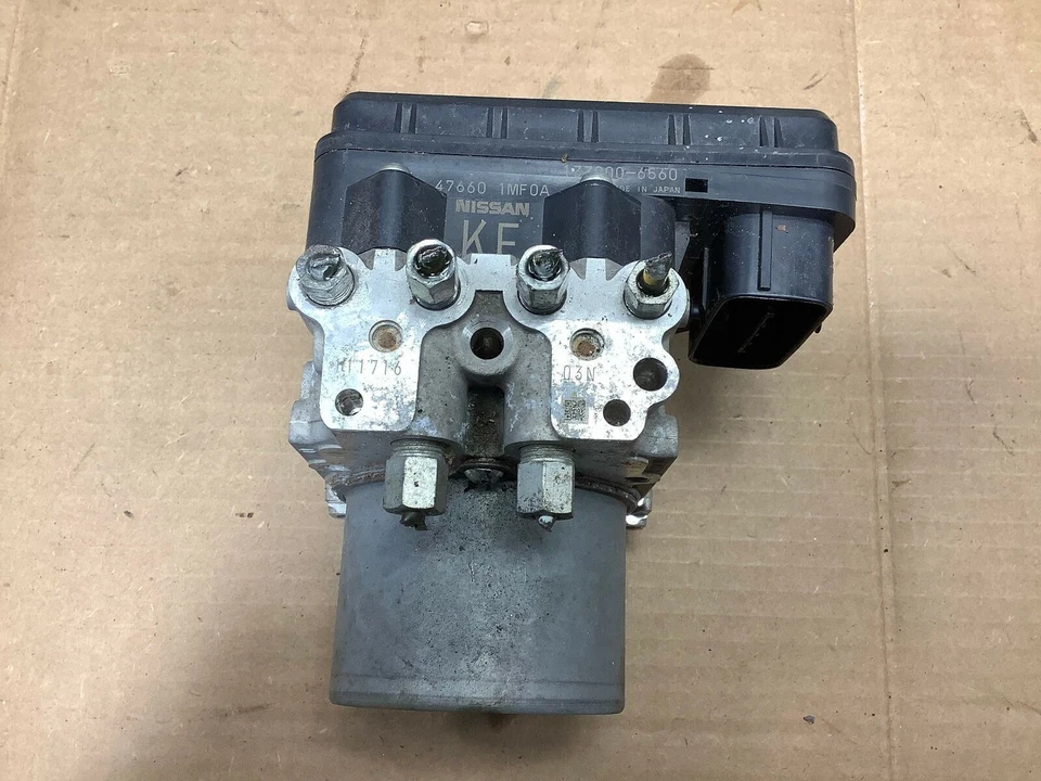 2012 INFINITI M37X Q70 3.7L AWD SISTEMA DE FREIO ANTIBLOQUEIO ABS MÓDULO BOMBA FABRICANTE DE EQUIPAMENTO ORIGINAL+ - Imagem 2 de 4