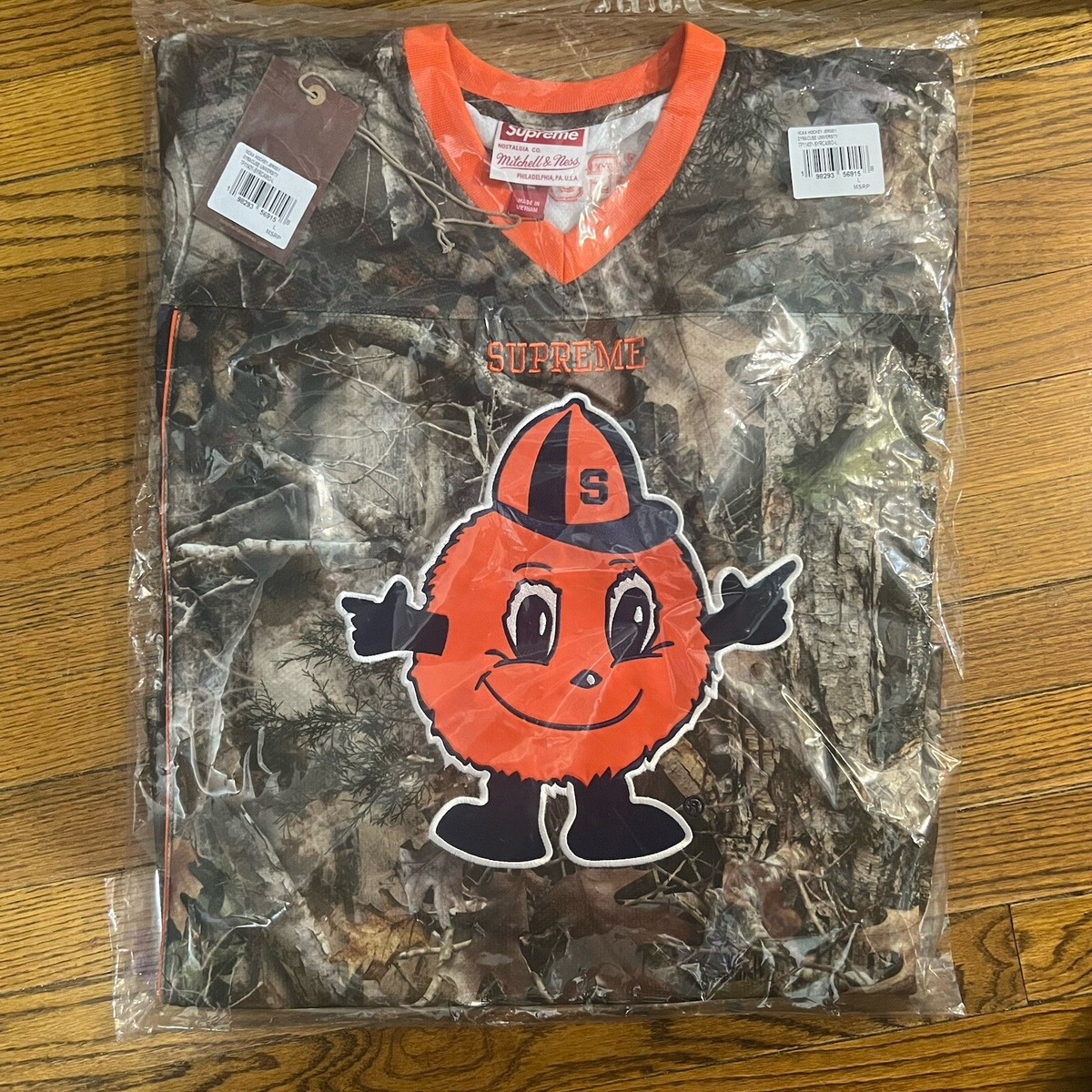 Supreme Mitchell & Ness NCAA Syracuse Hockey Jersey Woodland Camo 