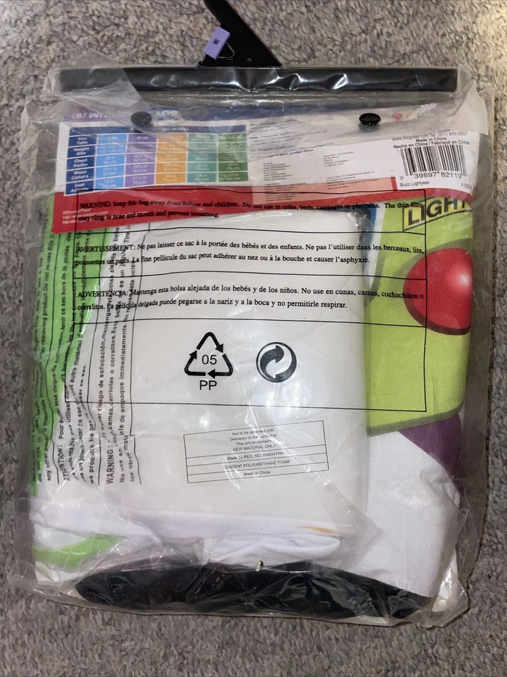 Fantasia de Halloween infantil Toy Story Buzz Lightyear tamanho M 8 nova no pacote - Imagem 3 de 3