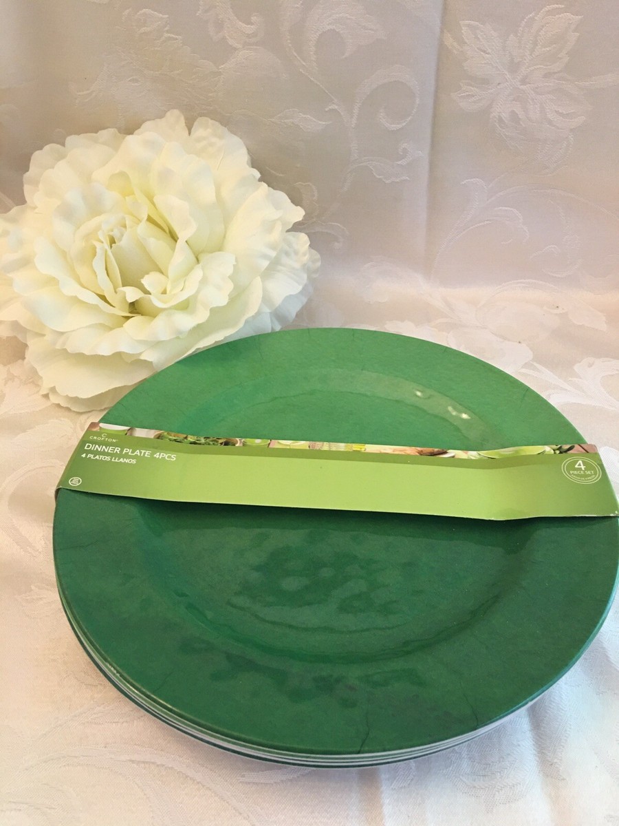 Crofton Dinner Plates set of NEW