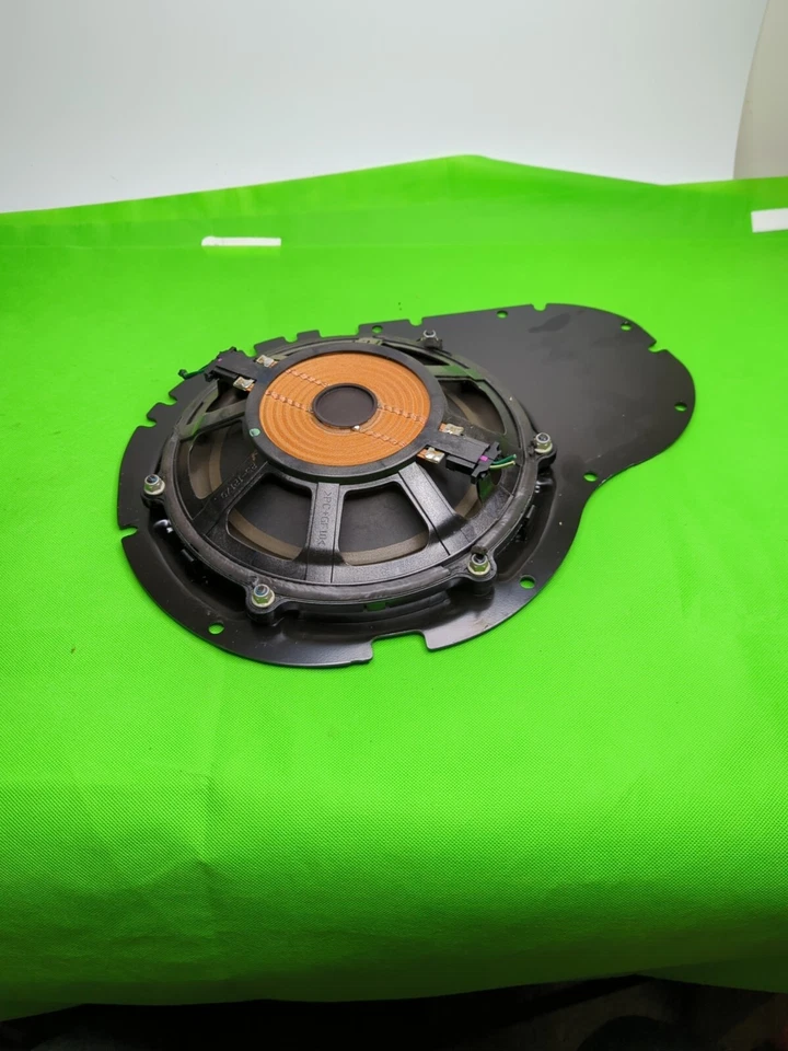 Land Rover Discovery Lr4 Hse 2010-2013 altavoz subwoofer sonido trasero derecho Rh Foto 4 de 4