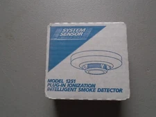 SYSTEM SENSOR 1251  "NEW"  