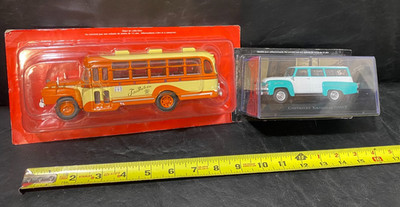 Hachette Buses of the World 1:43 Scale Isuzu BXD 1962, Chevrolet Amazonas 1963