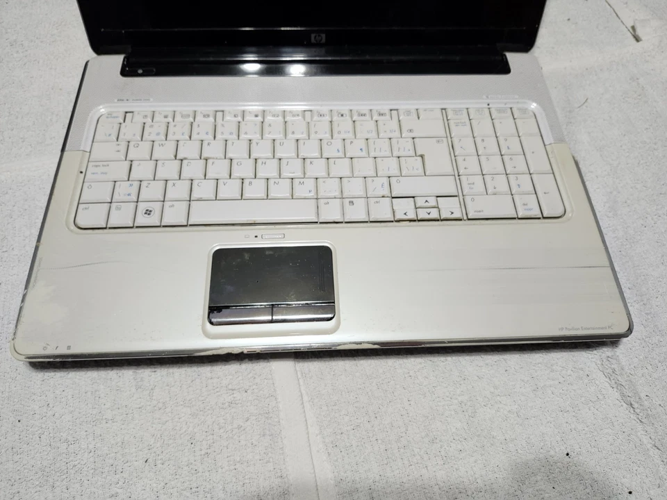 HP Pavilion DV7 Laptop 17.3" Display DV7-3028ca - Imagen 3 de 4