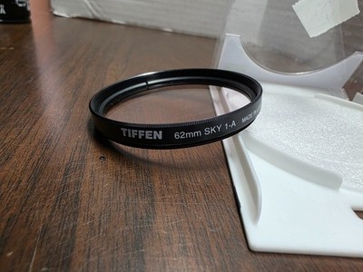 TIFFEN 62mm SKY 1-A  filter, Skylight with case