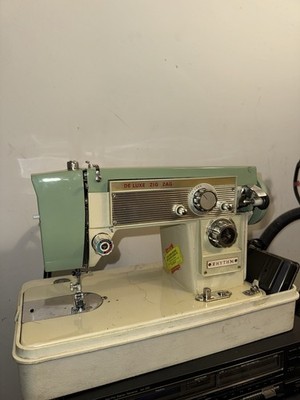 deluxe zig zag sewing machine