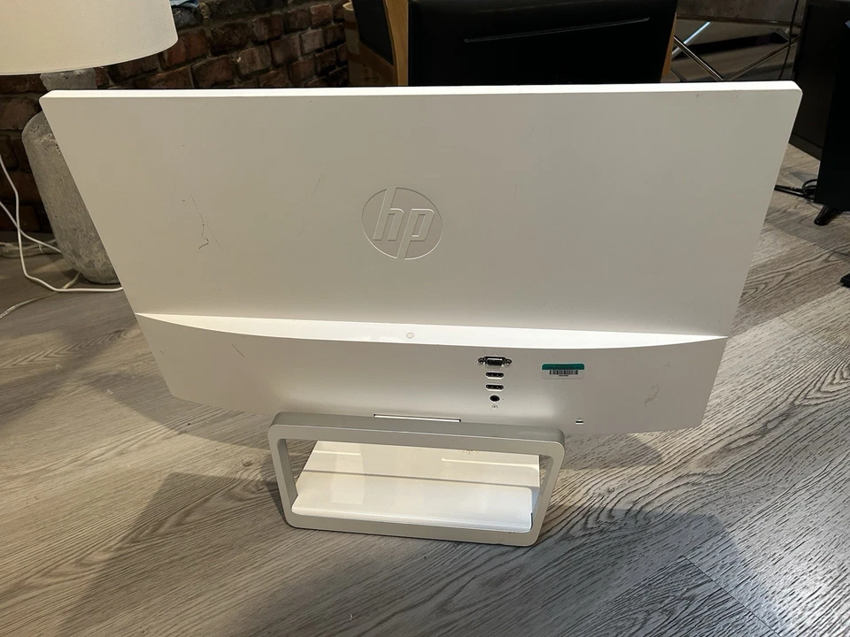 HP 25 Pavilion 25xw 25-inch IPS LED Monitor- FOR PARTS or PEPAIR -Broken Screen - Image 4 of 4